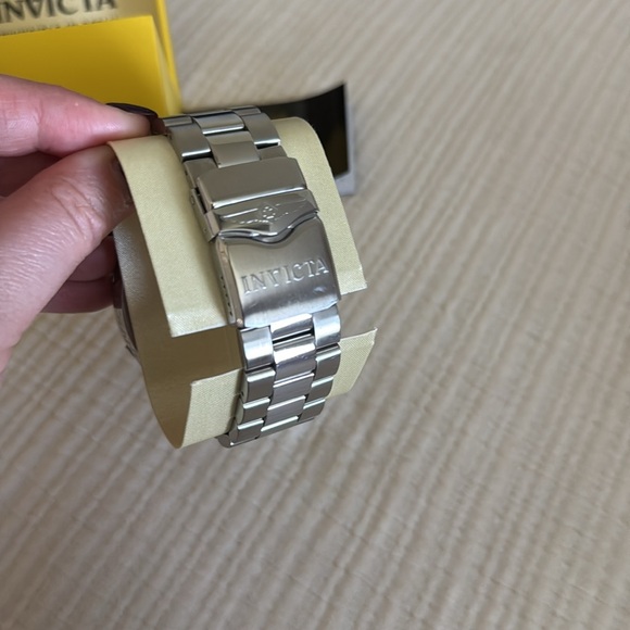 Invicta Bolt Mens Quartz 52MM Stainless Steel Wristwatch - Picture 8 of 11